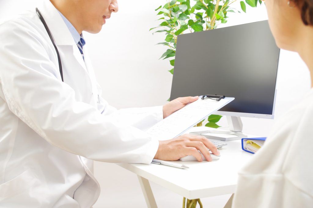 膝の裏の筋肉痛のような痛みの原因について徹底解説！危険な状態かも？