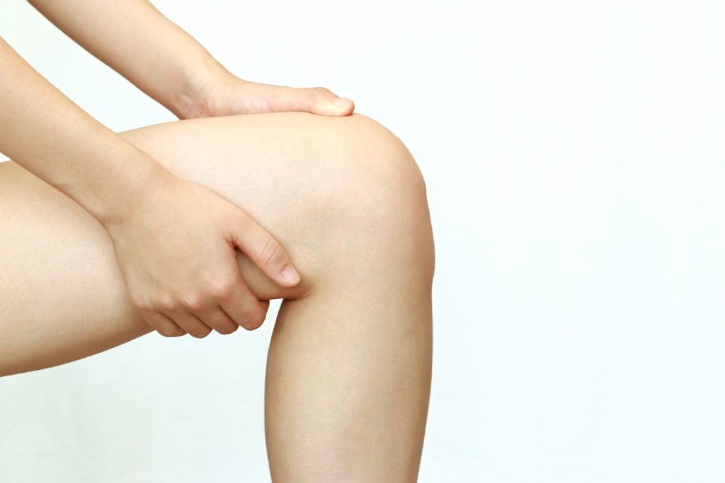 膝の裏の筋肉痛のような痛みの原因について徹底解説！危険な状態かも？